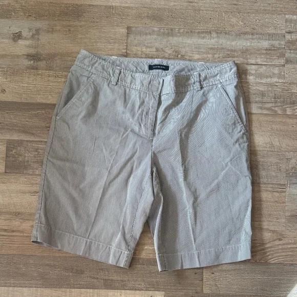 Lands' End Casual Shorts Size M - Picture 4 of 9